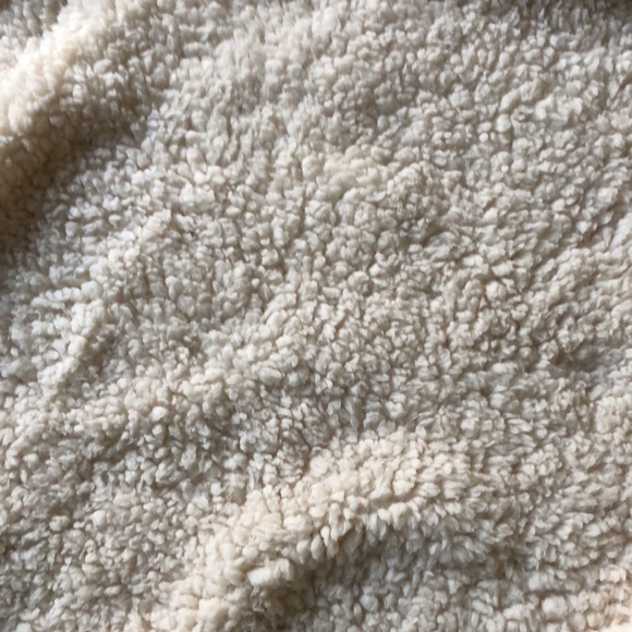 NWT Francesca’s Sherpa - Picture 4 of 9